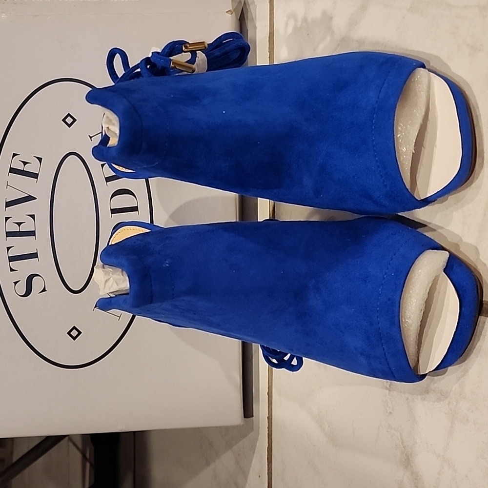 Steve Madden Sophie Blue Suede Lace Up Heels Size 9